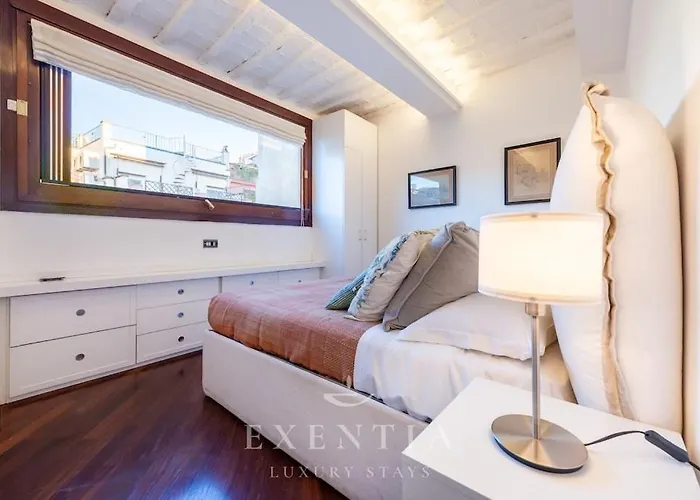 Spanish Steps Penthouse With Sunset Terrace *